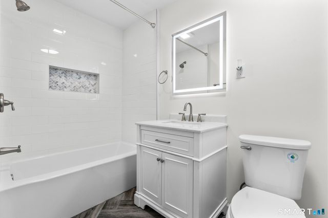 122 Lakeside Drive, Ridgefield, CT 06877