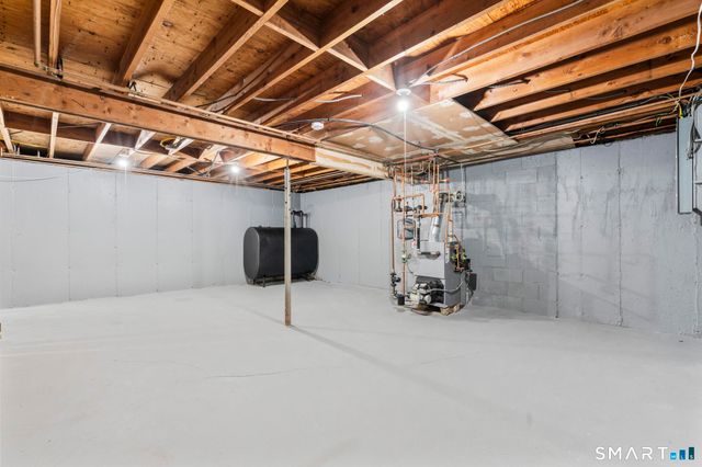 122 Lakeside Drive, Ridgefield, CT 06877