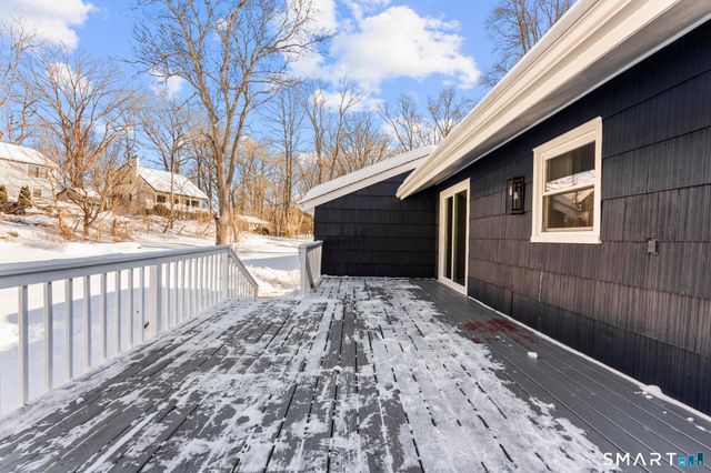 122 Lakeside Drive, Ridgefield, CT 06877