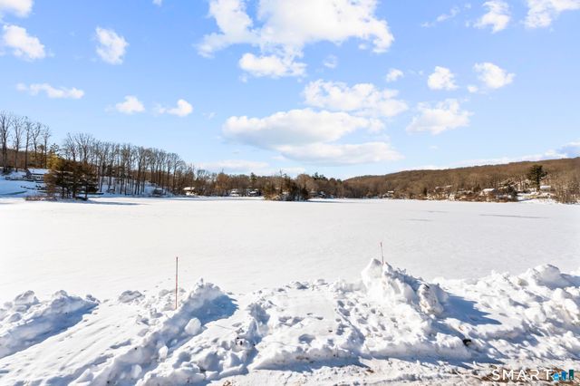 122 Lakeside Drive, Ridgefield, CT 06877