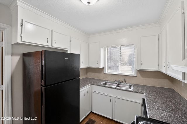 1912 Carolyn Lane, Pearl, MS 39208