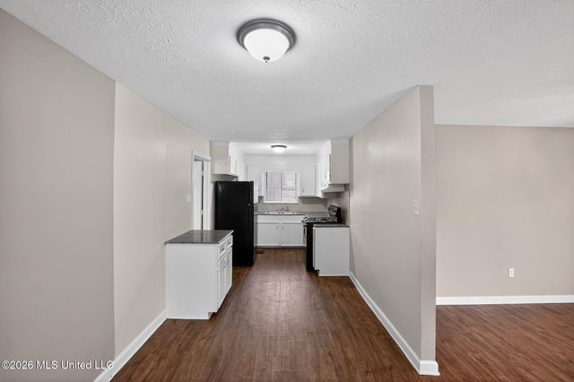 1912 Carolyn Lane, Pearl, MS 39208