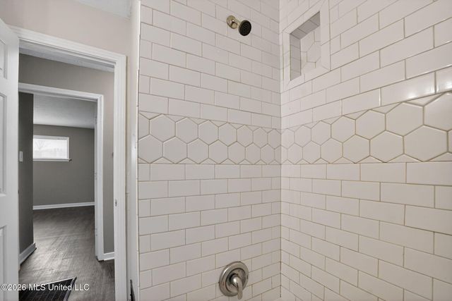 1912 Carolyn Lane, Pearl, MS 39208