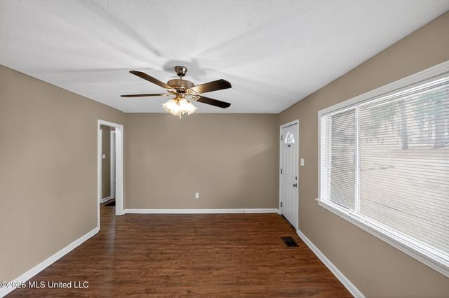 1912 Carolyn Lane, Pearl, MS 39208