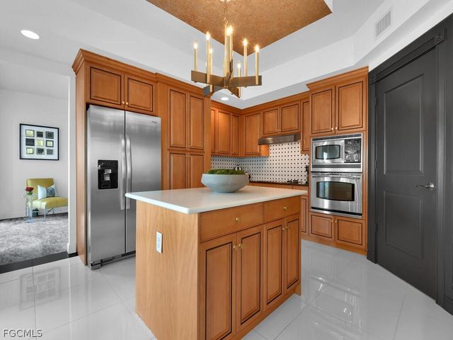 6061 Silver King BLVD 106, Cape Coral, FL 33914