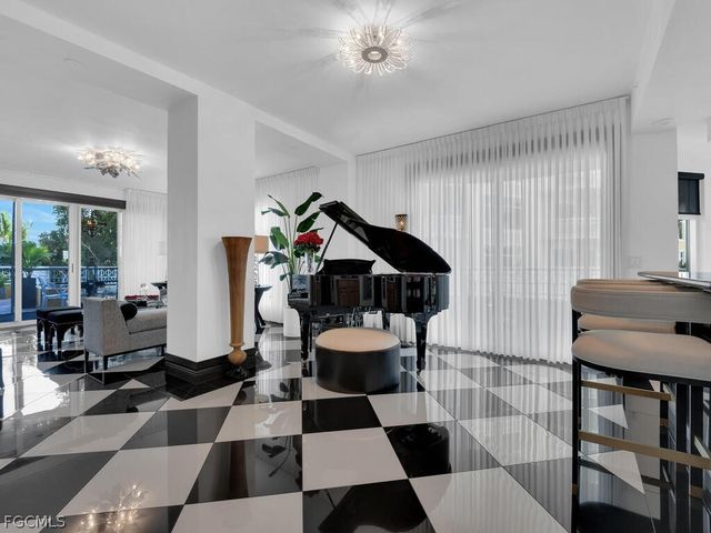 6061 Silver King BLVD 106, Cape Coral, FL 33914