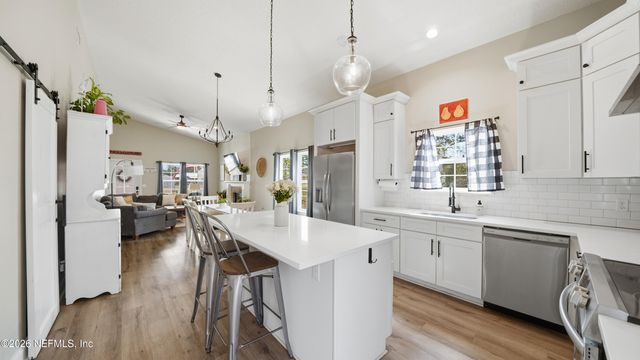 702 N 7TH Street, Macclenny, FL 32063