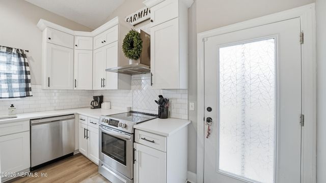 702 N 7TH Street, Macclenny, FL 32063