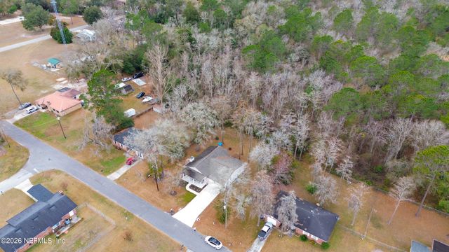 702 N 7TH Street, Macclenny, FL 32063