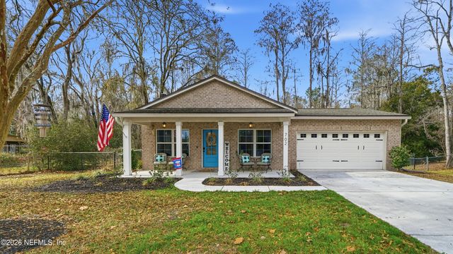 702 N 7TH Street, Macclenny, FL 32063