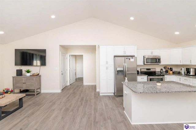 307 Valhalla Trace, Vine Grove, KY 40175