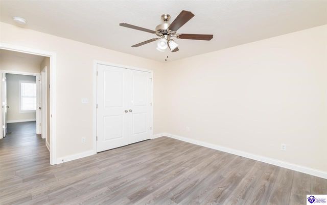 307 Valhalla Trace, Vine Grove, KY 40175