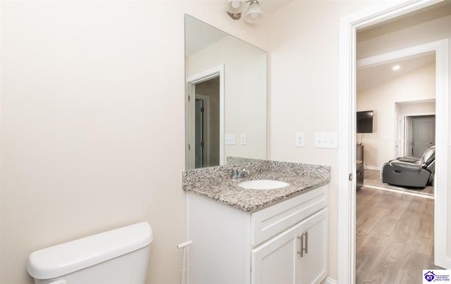 307 Valhalla Trace, Vine Grove, KY 40175