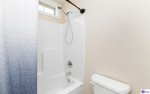 307 Valhalla Trace, Vine Grove, KY 40175