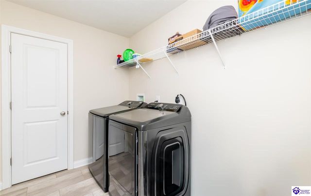 307 Valhalla Trace, Vine Grove, KY 40175