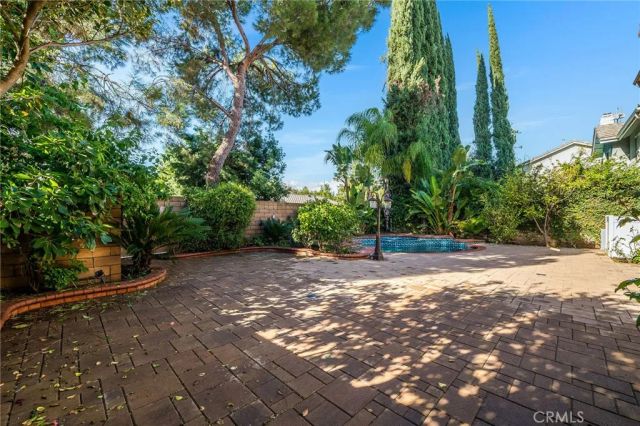 19314 Yolie, Tarzana, CA 91356