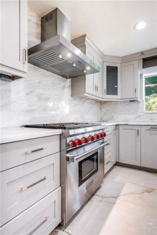 19314 Yolie, Tarzana, CA 91356