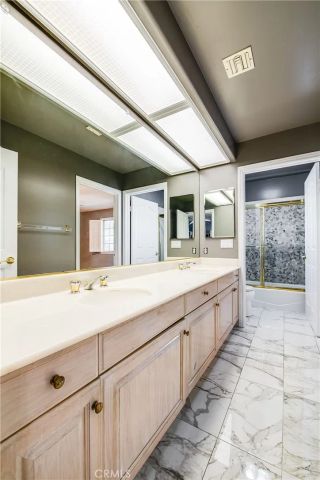 19314 Yolie, Tarzana, CA 91356