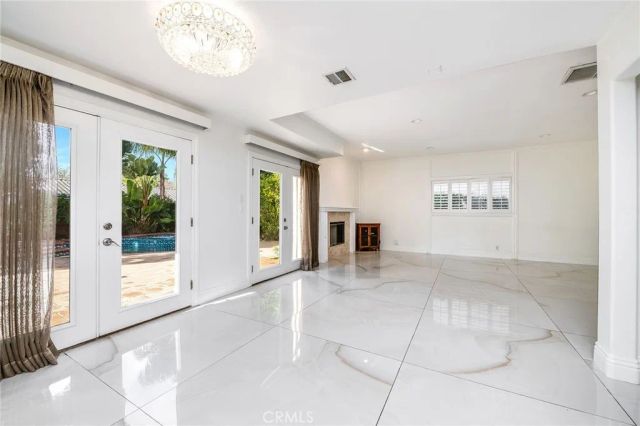 19314 Yolie, Tarzana, CA 91356