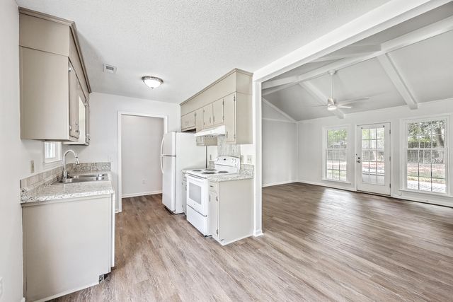 25 Delaware Road, Goose Creek, SC 29445