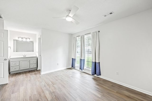 25 Delaware Road, Goose Creek, SC 29445