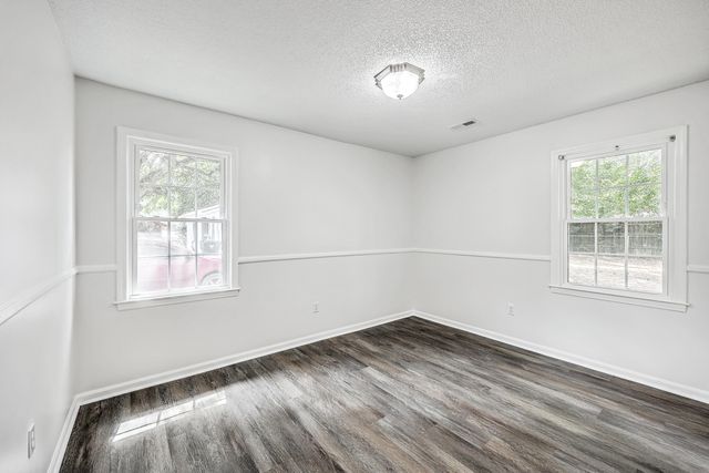 25 Delaware Road, Goose Creek, SC 29445