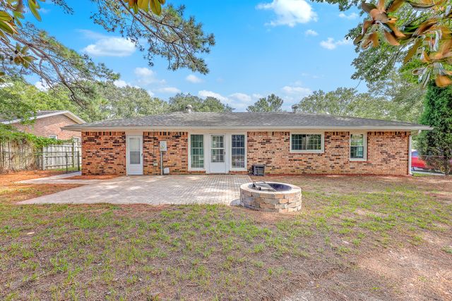 25 Delaware Road, Goose Creek, SC 29445