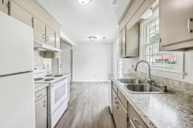 25 Delaware Road, Goose Creek, SC 29445