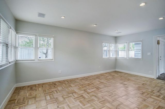 2228 Addison Road, Houston, TX 77030