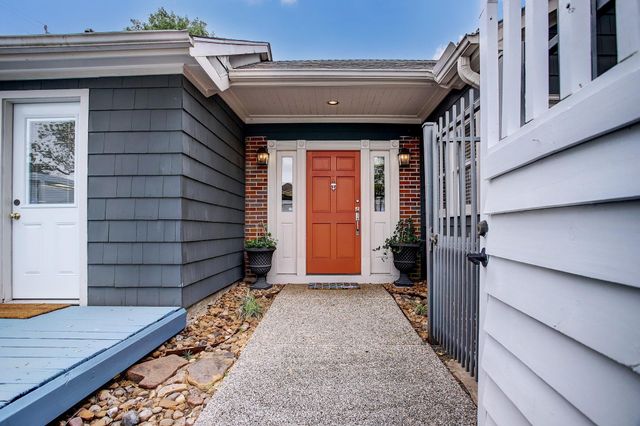 2228 Addison Road, Houston, TX 77030