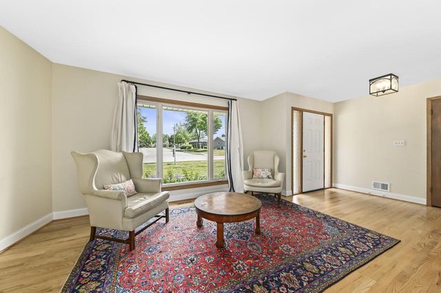1631 N Pine STREET, Grafton, WI 53024