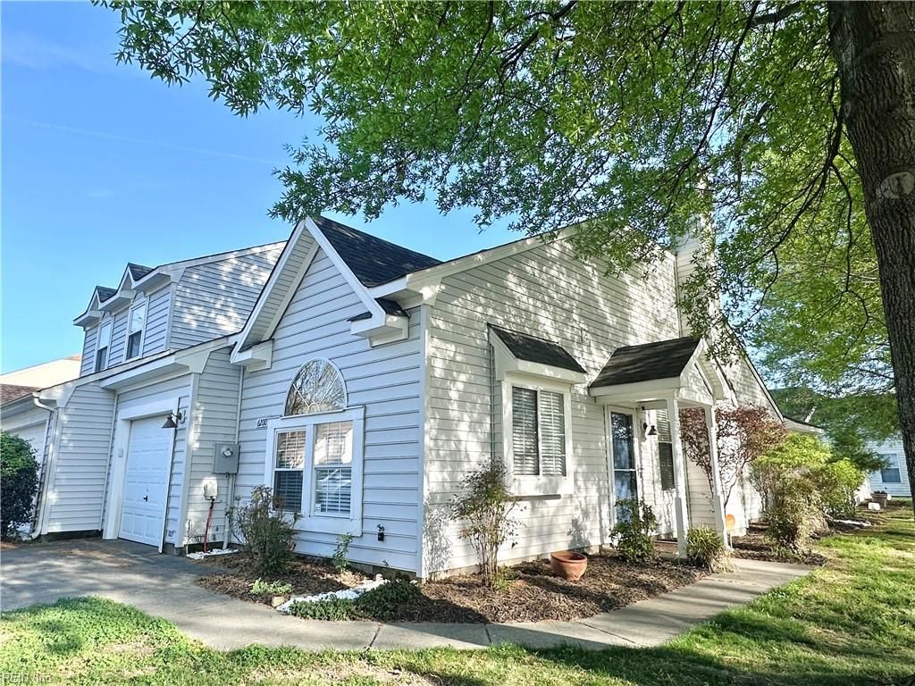 6200 Oakglen DR, Suffolk, VA 23435