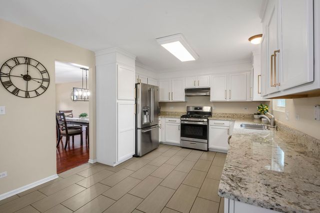752 Sun Lake Road, Lake Villa, IL 60046