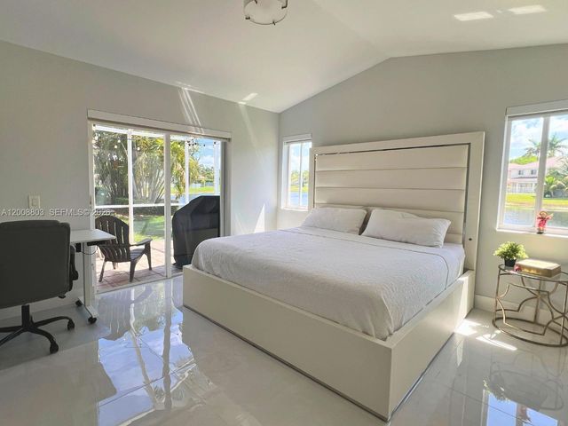 4394 Mahogany Ridge Dr 4394, Weston, FL 33331