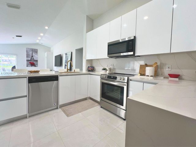 4394 Mahogany Ridge Dr 4394, Weston, FL 33331