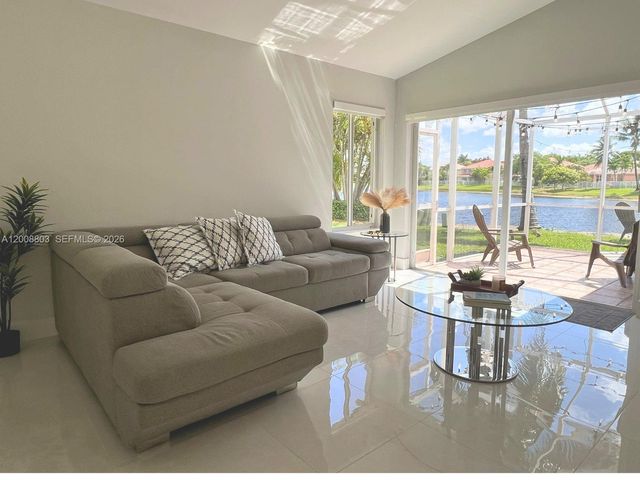 4394 Mahogany Ridge Dr 4394, Weston, FL 33331