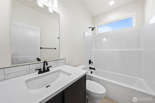 1513 N 7th Avenue NE, Quincy, WA 98848