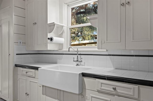 2310 Euclid Ave, Austin, TX 78704