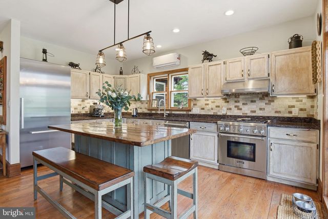 21627 GUNPOWDER, Millers, MD 21102