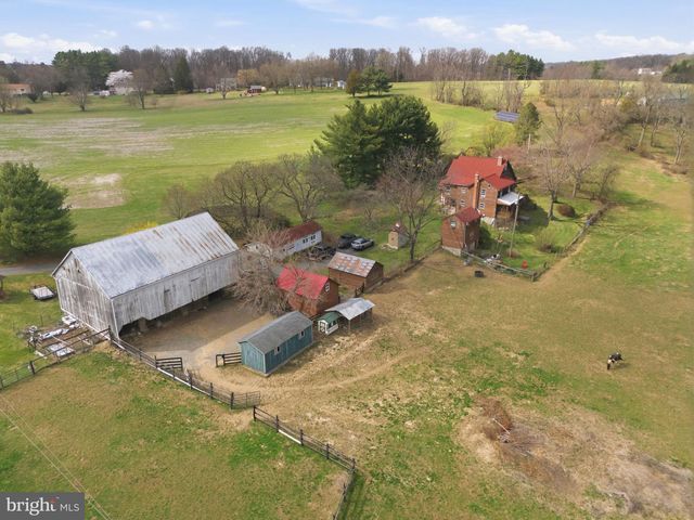 21627 GUNPOWDER, Millers, MD 21102