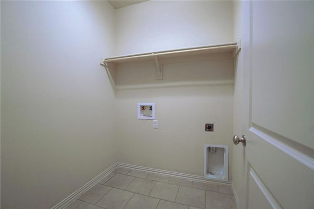 325 Iron Ore Trail, Fort Worth, TX 76131