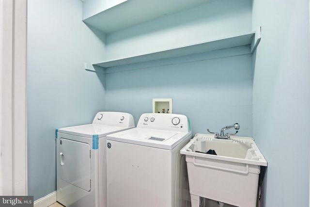 412 N CHESTER ST, Baltimore, MD 21231