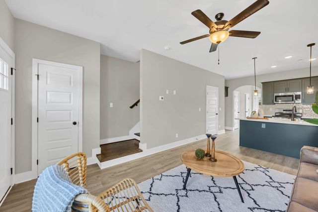 2437 E 17th Street, Chattanooga, TN 37404