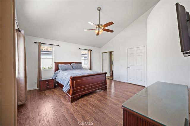 17543 Saticoy St, Northridge, CA 91325