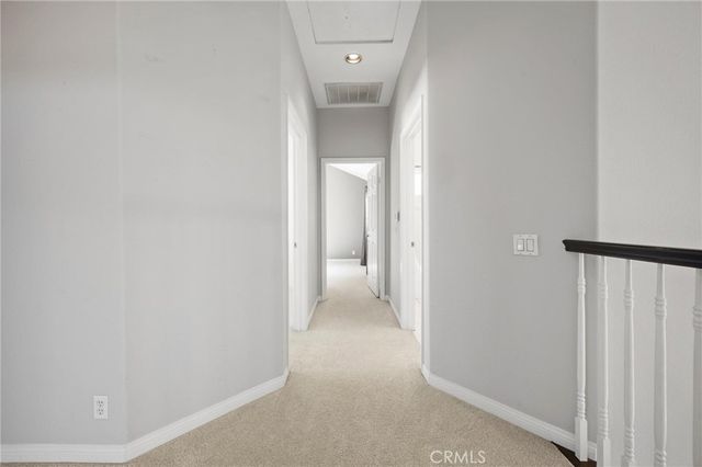 17543 Saticoy St, Northridge, CA 91325