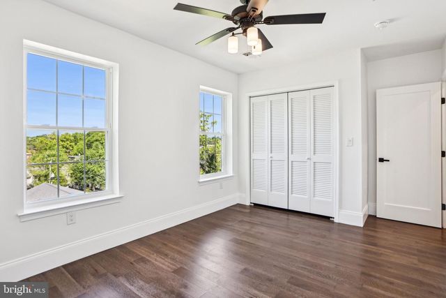 322 56TH ST NE, Washington, DC 20019