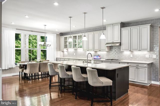 1208 PEACH TREE CT, Delran, NJ 08075