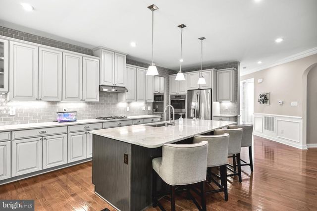 1208 PEACH TREE CT, Delran, NJ 08075