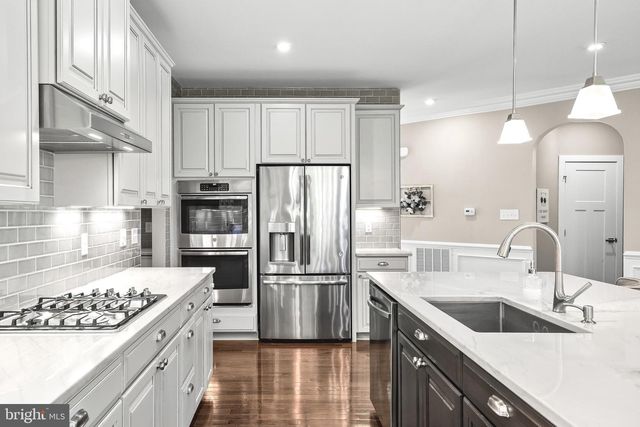 1208 PEACH TREE CT, Delran, NJ 08075