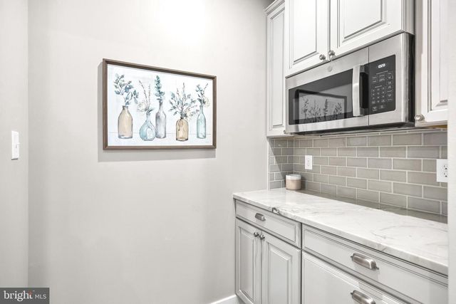 1208 PEACH TREE CT, Delran, NJ 08075